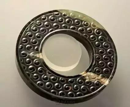 玉得五色沁胜得十万金是什么意思,玉有五色胜过万金