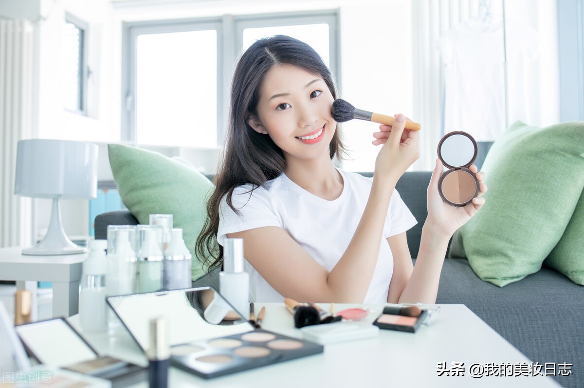 玻尿酸原液具有美白效果,玻尿酸原液能改善细纹紧致肌肤