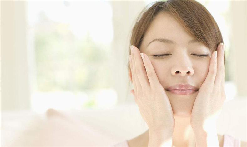 美白的十大技巧,最简单的美白方法推荐10个好办法