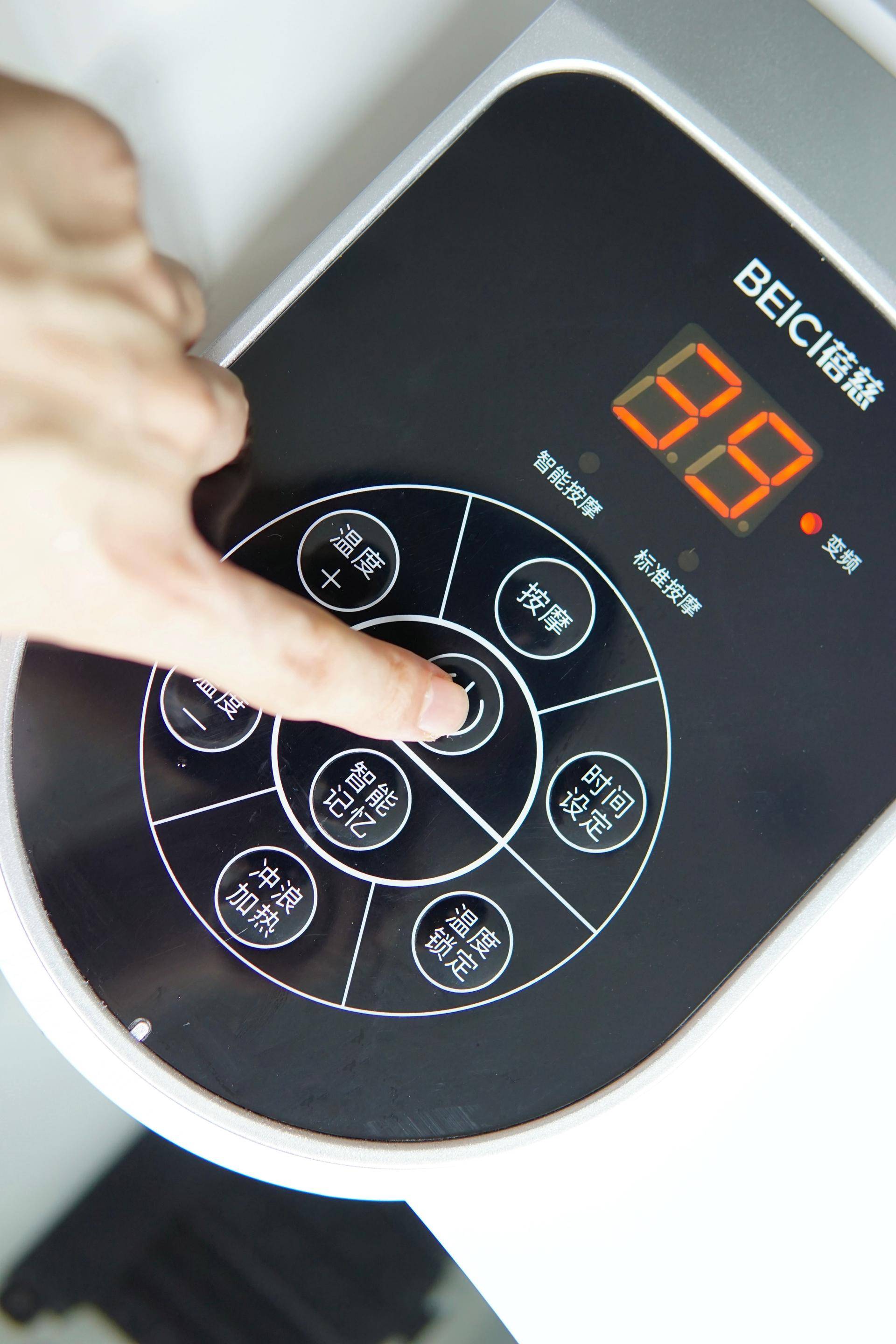 泡脚桶如何选择不鸡肋,泡脚桶真的有用吗