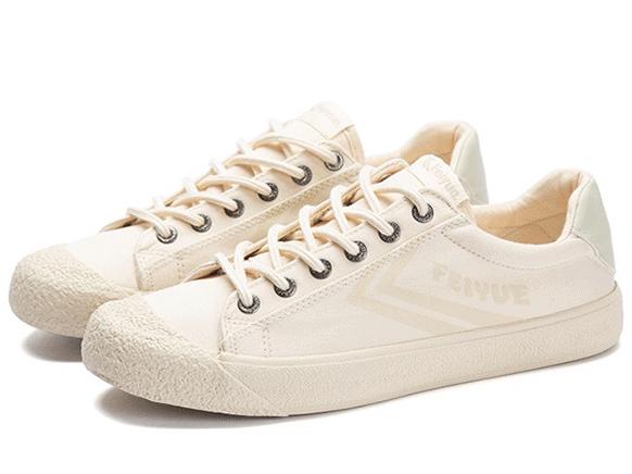 夏天什么裙子配小白鞋,夏天穿裙子可以穿小白鞋吗