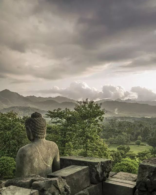 一晚80000，历时10年，耗资33亿的上海安缦，...