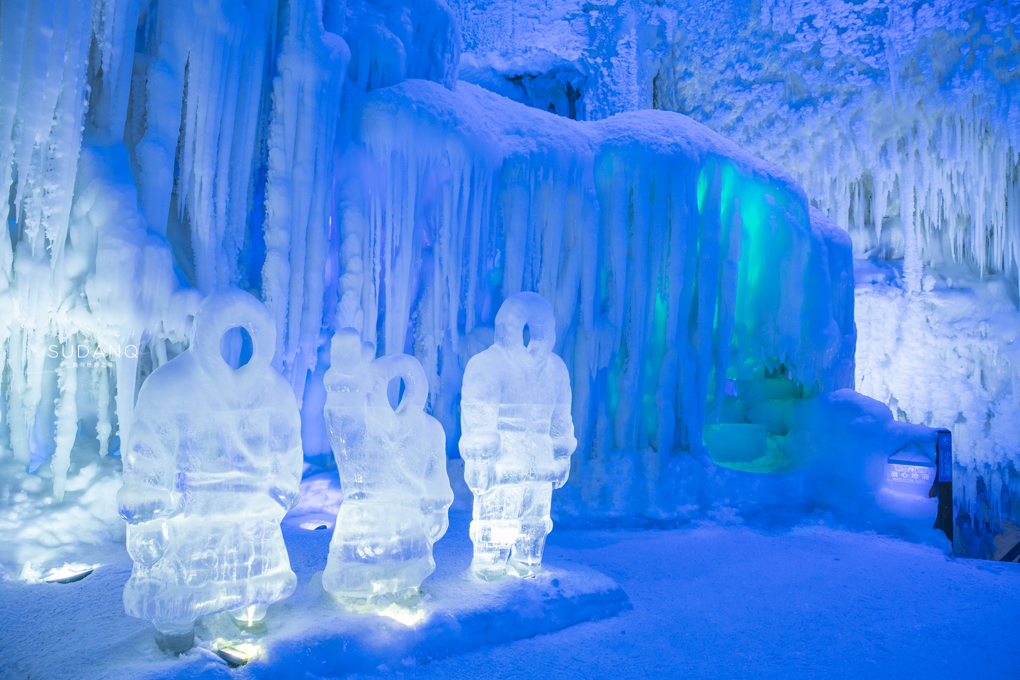 广西哪个山洞最好玩最有名,广西深山最美山洞