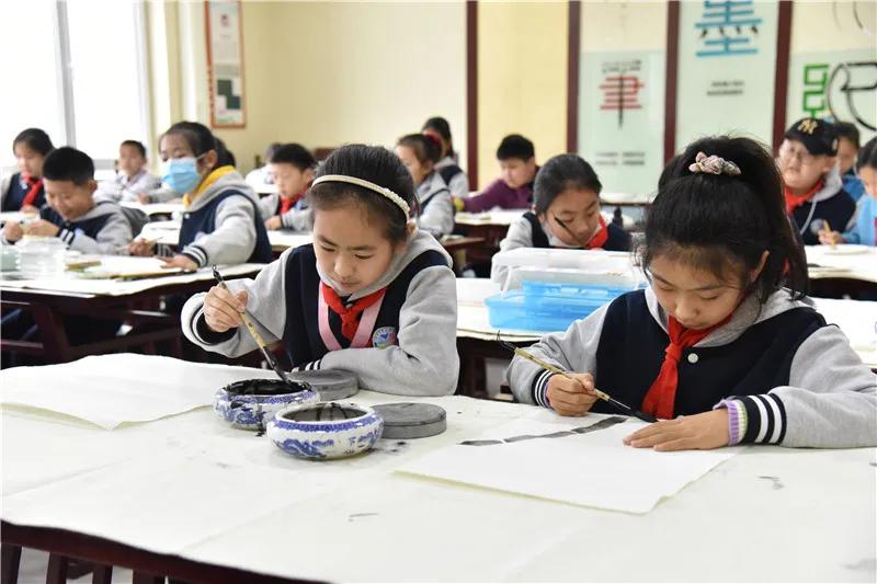 西街小学校园丰富多彩的社团活动,胶州市第六实验小学