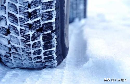 轮胎寿命是看时间还是看公里数,轮胎更换公里数