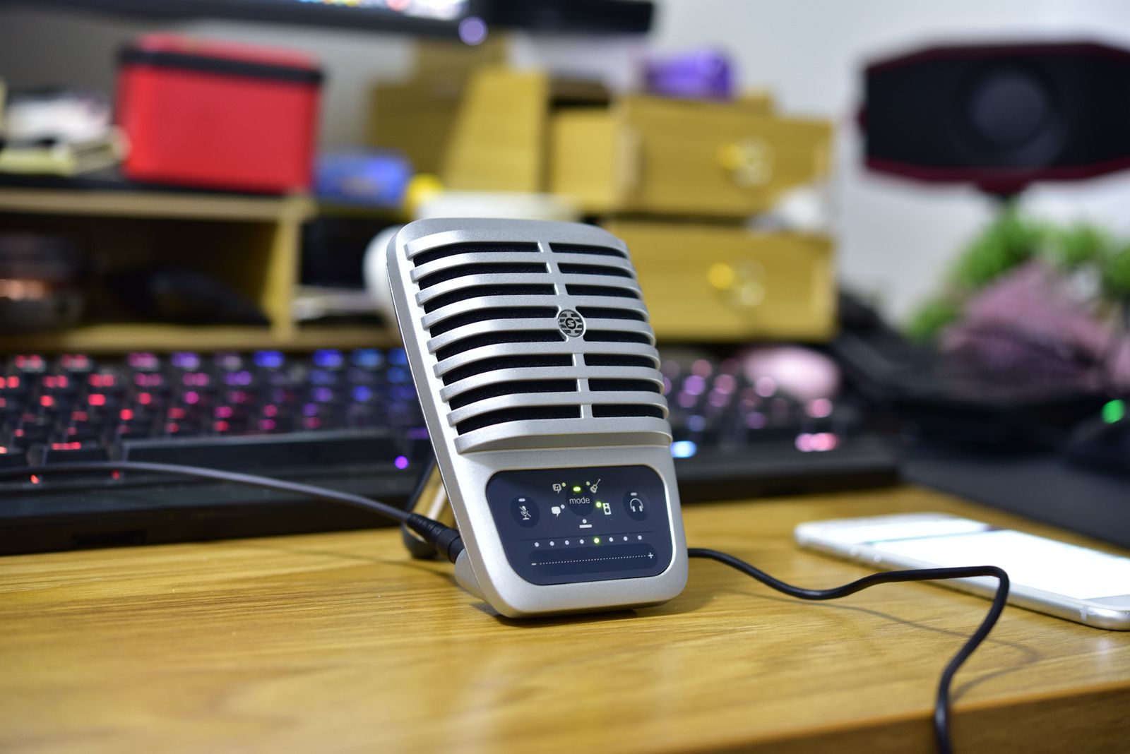 手机电脑通用无线麦克风推荐,千元级麦克风舒尔