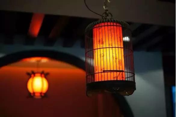 宫灯，流影中的精致时光