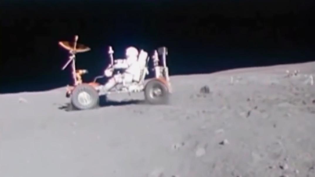 在半个世纪前，美国在月球是怎么实现视频直播的？