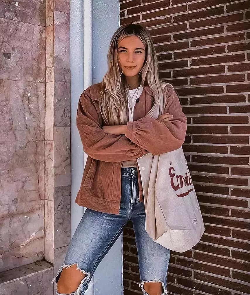 高级感羊羔绒外套慵懒风,一件羊羔绒外套点亮你冬季的时髦