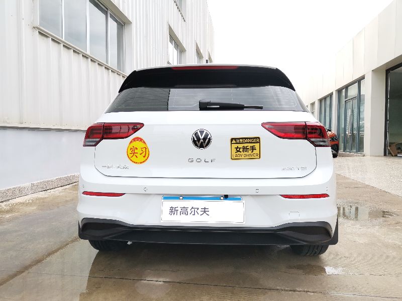 高尔夫8代加装原装倒车影像,高尔夫8代280tsi导航怎么设置