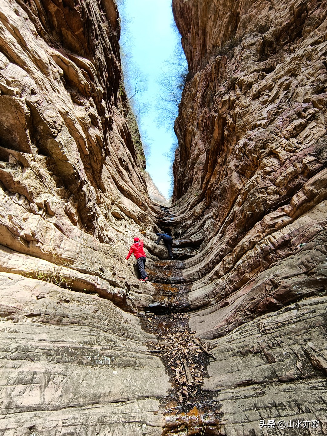 从石家庄到邢台，寻找大自然的鬼斧神工，爬上半个瓮，羞羞阴阳山