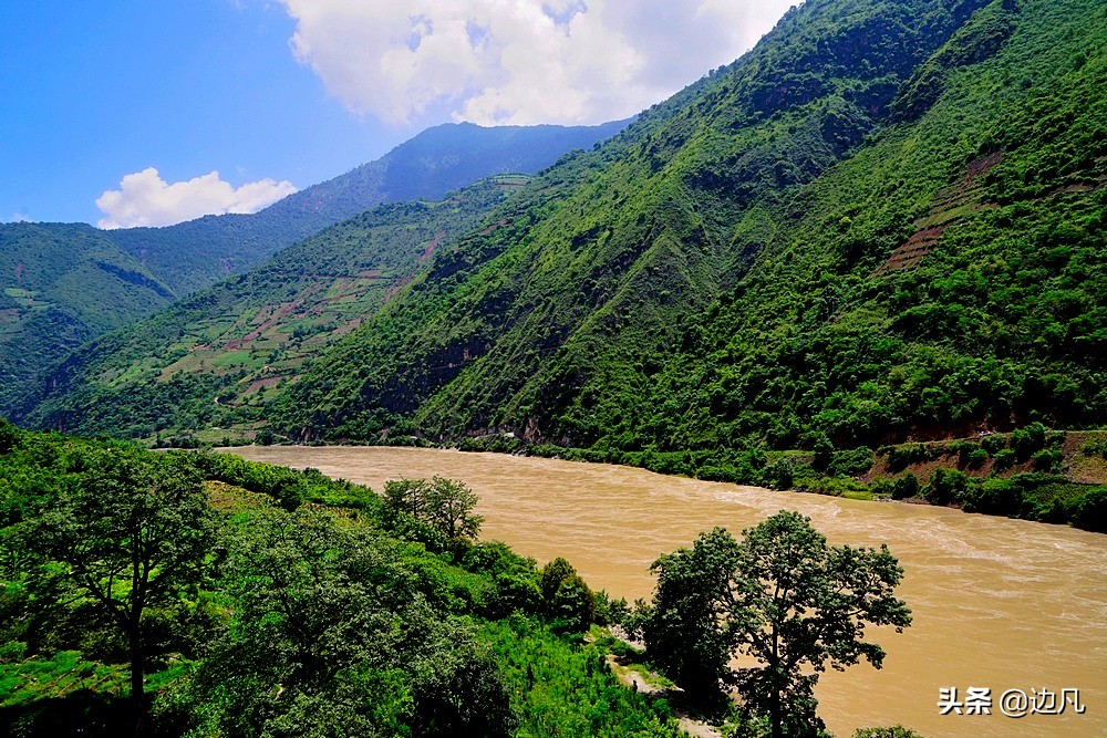 怒江大峡谷独龙江大峡谷,雅鲁藏布江大峡谷和怒江大峡谷