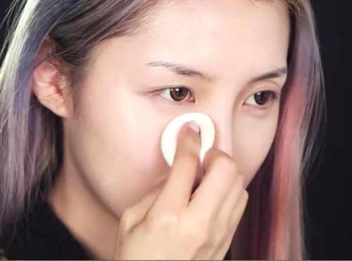 bb霜化妆的时候可以直接涂吗,bb霜怎么化妆不容易掉