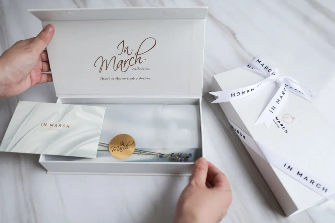 宅家必备的高颜值睡衣,夏季必备真丝枕套