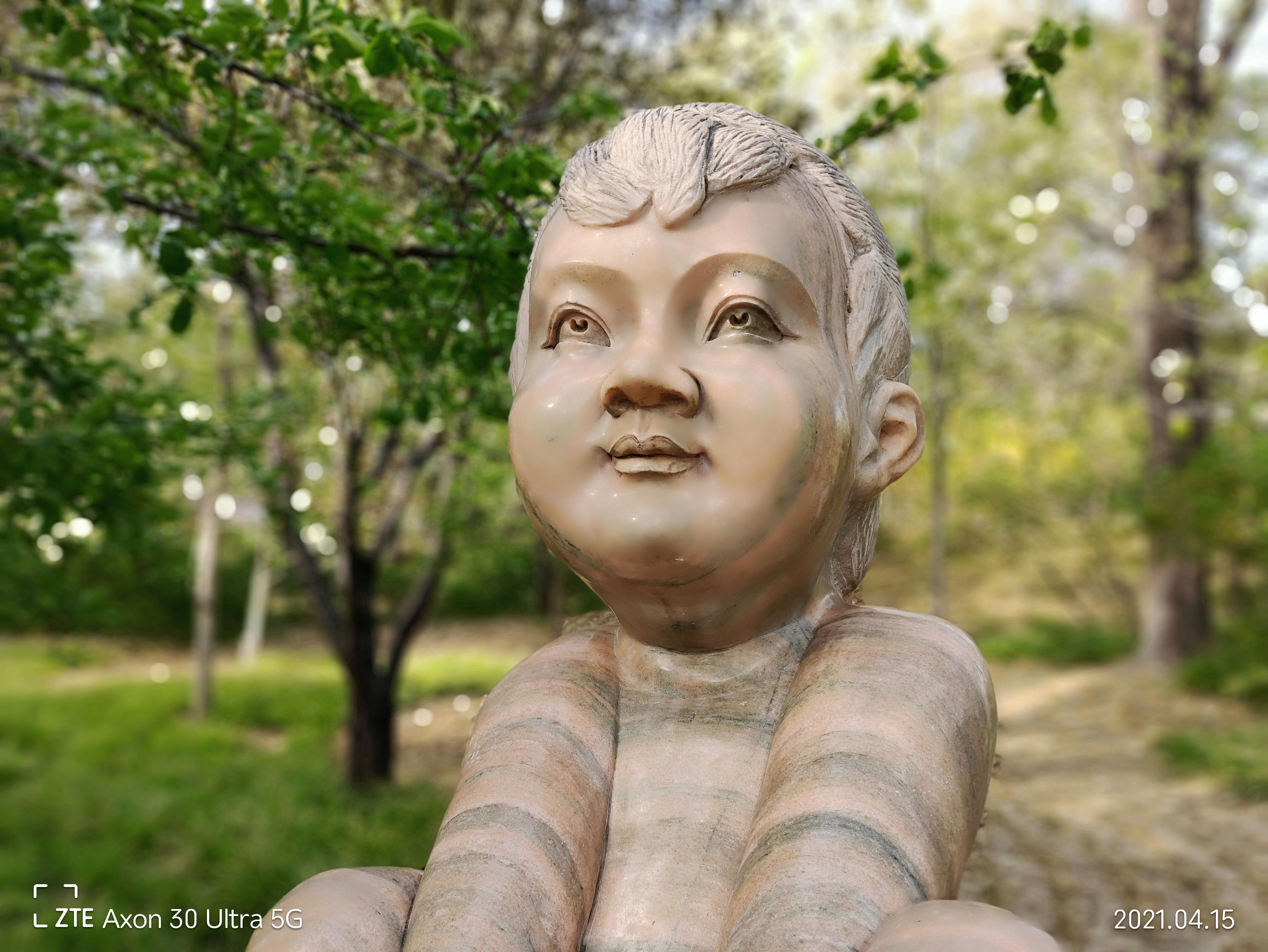 中兴axon30ultra评测屏下摄像头,中兴axon30ultra三千新机能入手吗