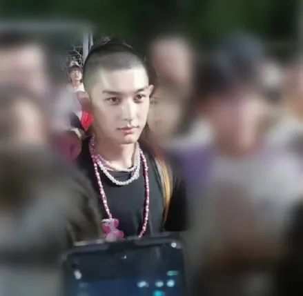 素人帅哥闪照合集,素人帅哥集锦