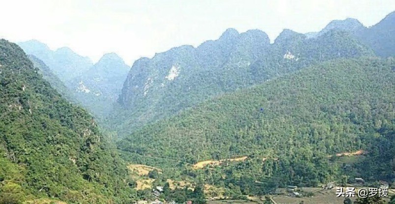 纪念援越抗美牺牲的烈士,纪念抗美援朝战争牺牲的战士