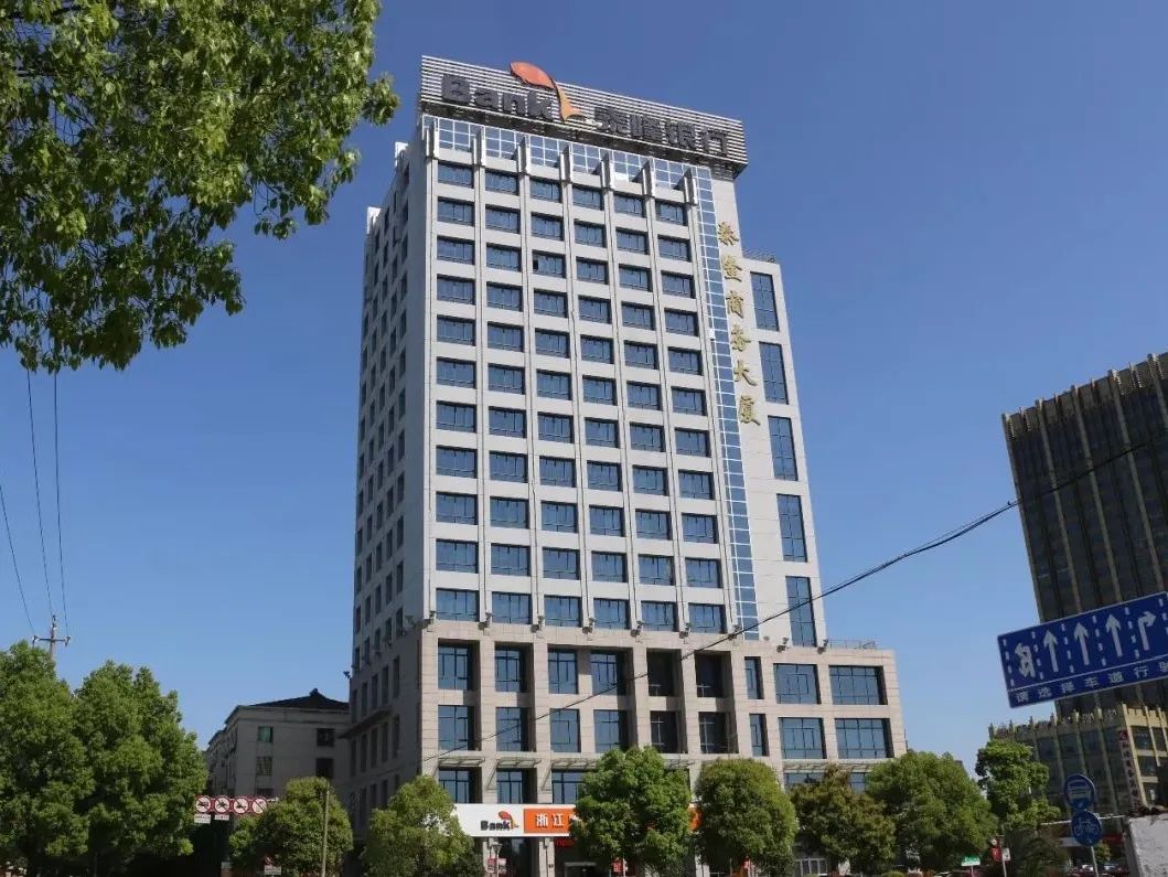 幸福道路越走越宽,幸福道路越走越宽阔