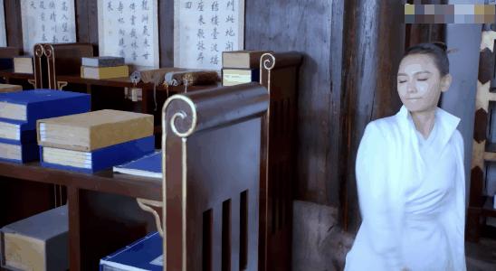 呕了……看完这部《新白蛇传》，我想向“四千年美女”道歉