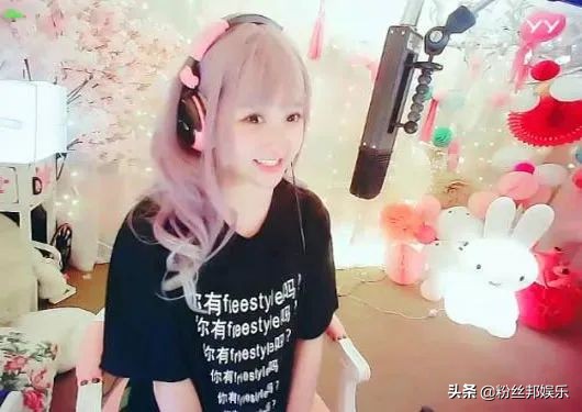 从斗鱼一姐沦为三线小主播,从斗鱼一姐到无人问津