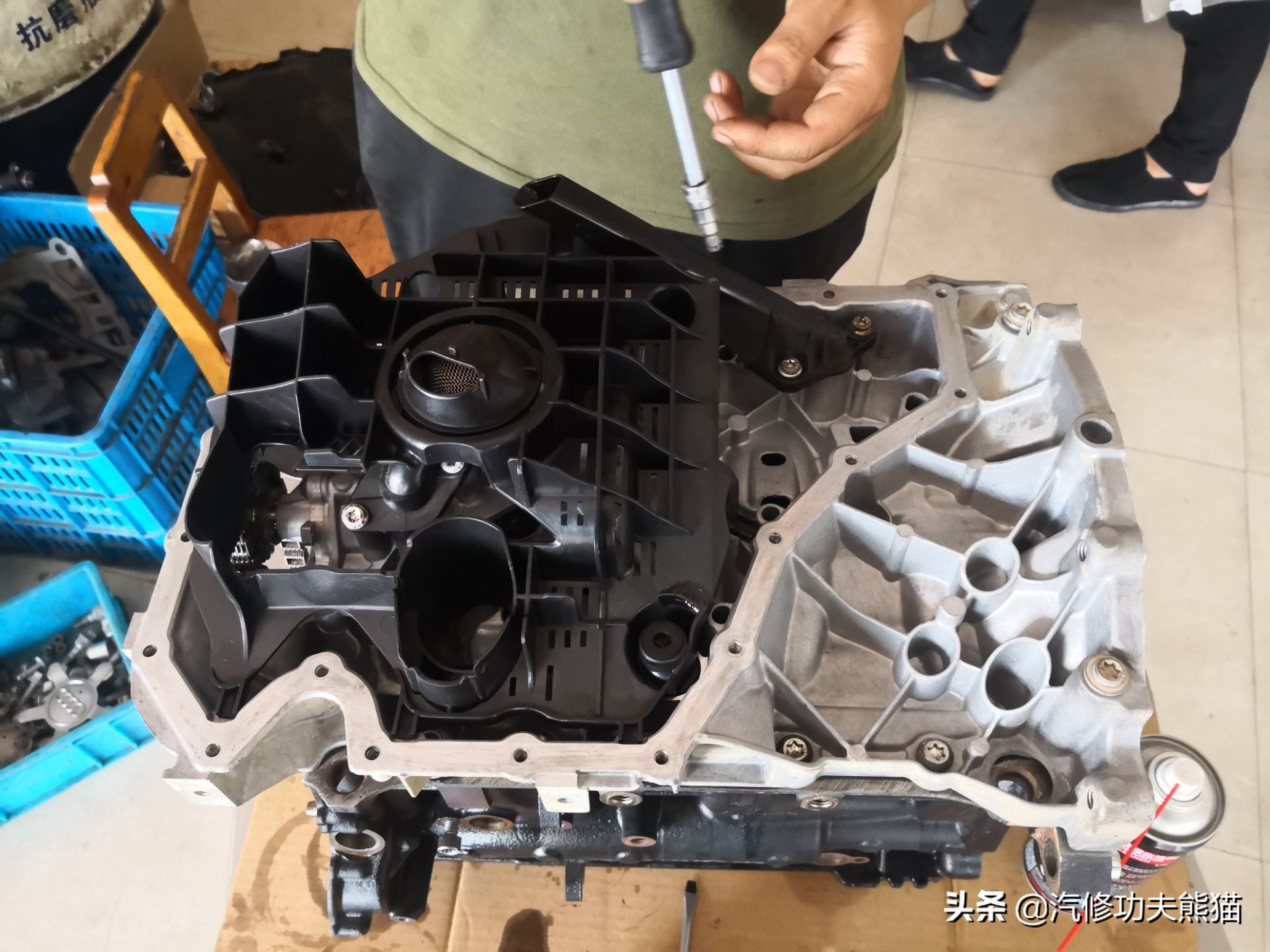 如何检测奥迪三代ea888是否烧机油,大众三代ea888发动机机油灯报警