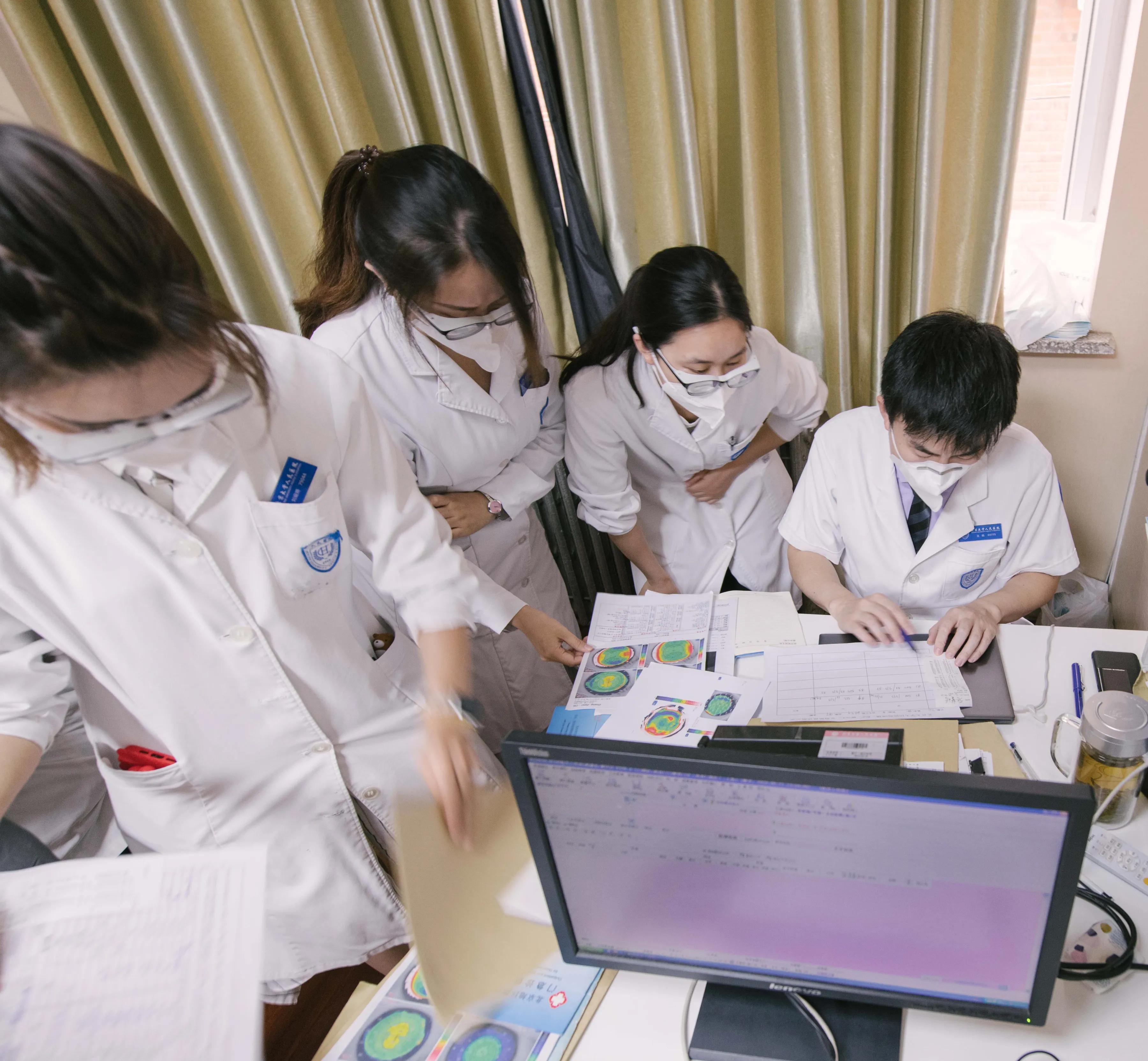 眼镜的故事绘本完整版,眼镜的故事全集