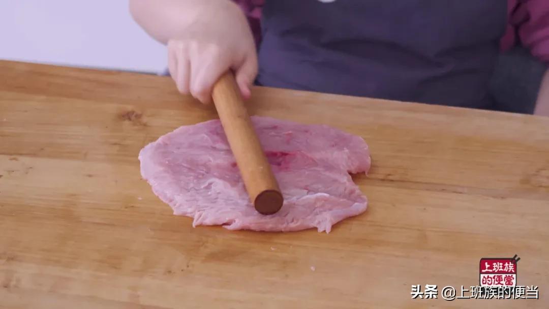 外面卖的一元小鸡排怎么做,外边卖的鸡排自己制作