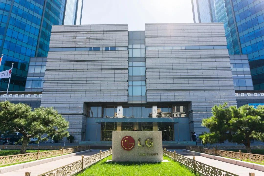 以前非主流的时候lg的手机有几款,现在的lg手机怎么样了