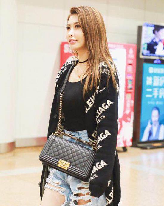 蝴蝶姐姐整容,蝴蝶姐姐整容原照