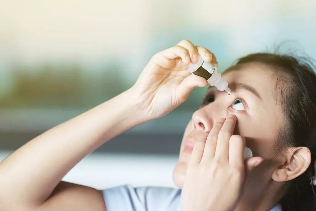 眼睛受伤了如何急救效果最好,眼睛受伤了怎么办最快最有效