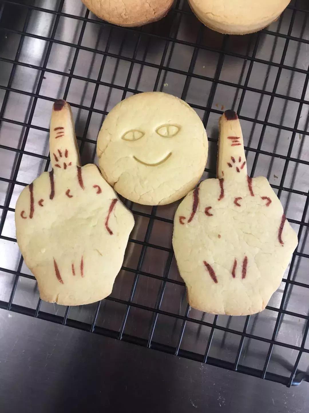 顺江路上有家店，那么小又那么显眼