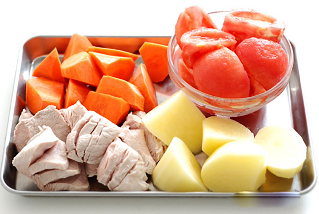 鱼汤熬出来有点发黑什么原因,鱼汤熬出来很浑浊怎么办