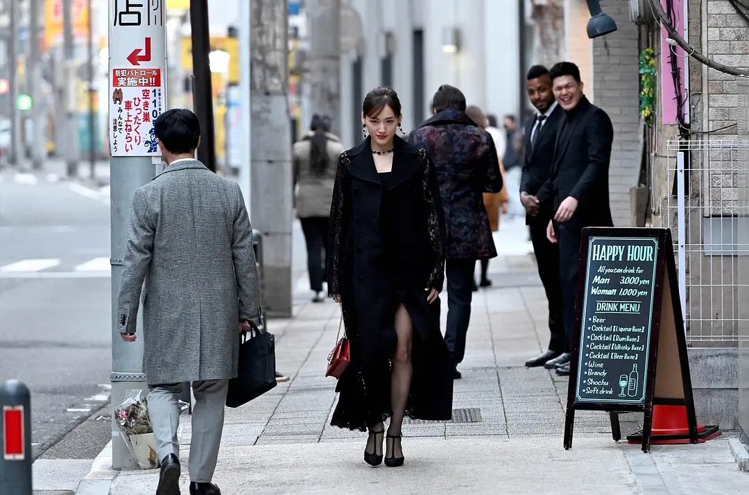 21年评分最高十部悬疑剧,《窥探》仅第4,《城市的边缘》进前3