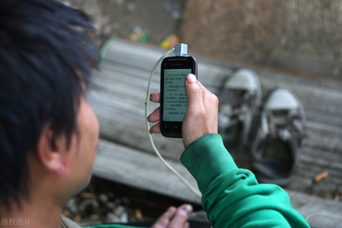 业余时间写网络小说有前途吗,全职写小说到底还有出路吗