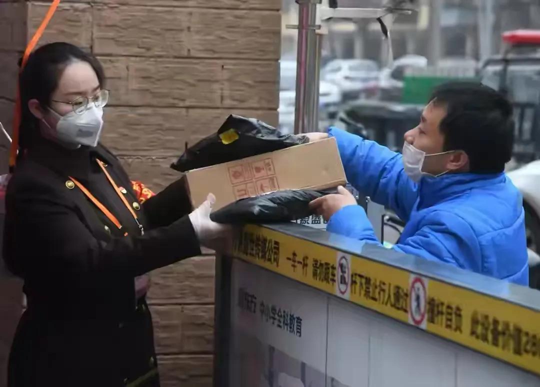 疫情巨婴症,疫情期间巨婴行为的事件