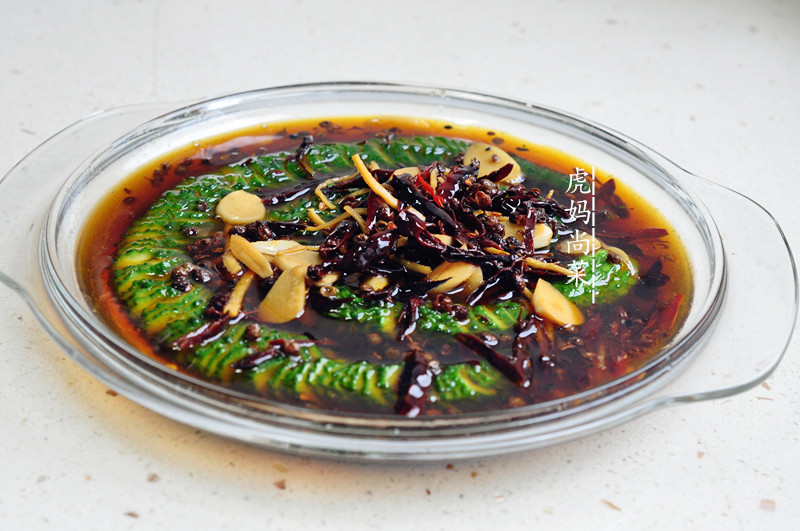 简单蓑衣黄瓜制作教程,不用刀的凉拌黄瓜