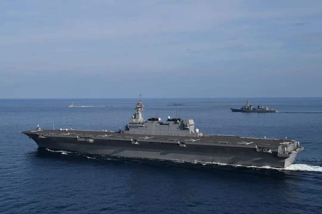 两栖攻击舰真能当航母用吗？