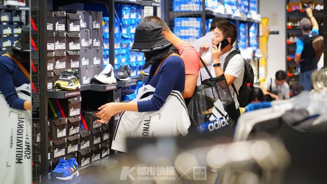 你的耐克阿迪可能是假的,耐克阿迪的水洗标准