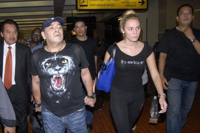 去世马拉多纳,马拉多纳被悼念