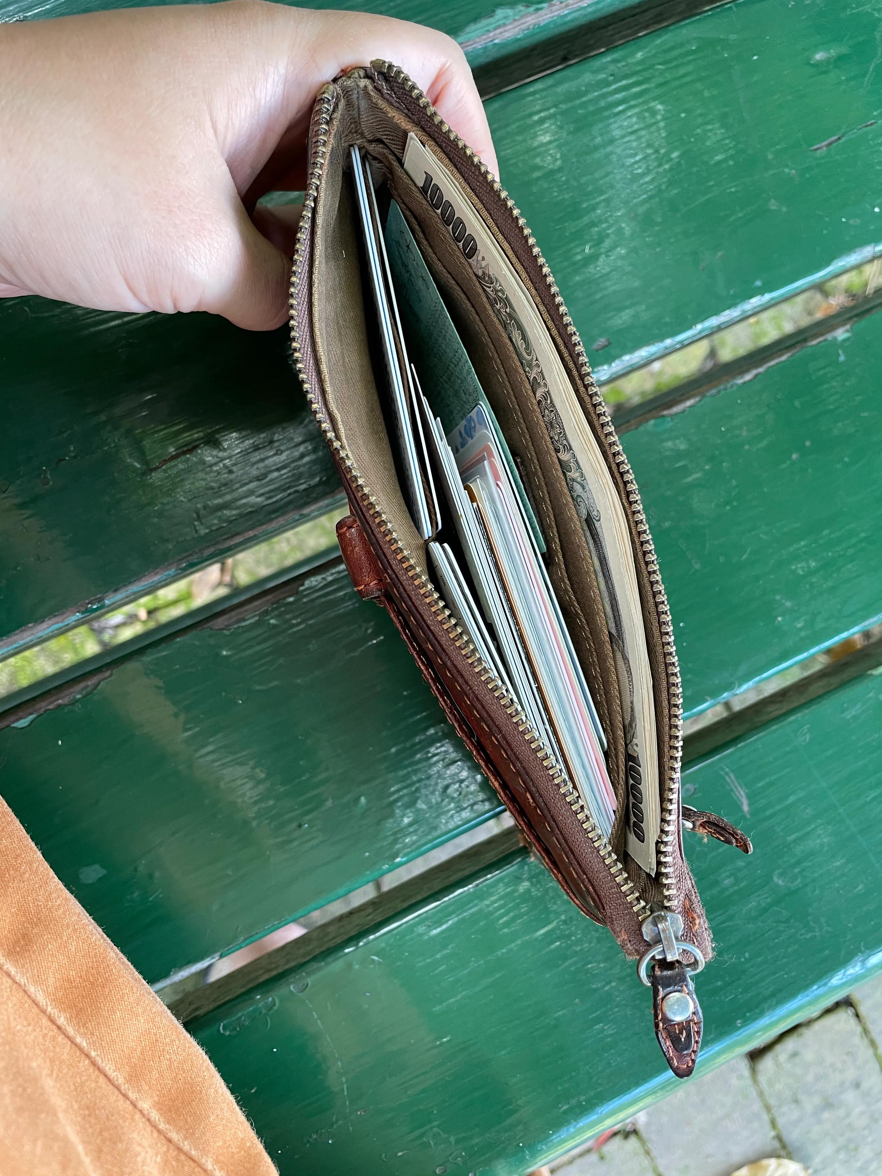 用了十多年的旧钱包,手工牛皮钱包耐用吗