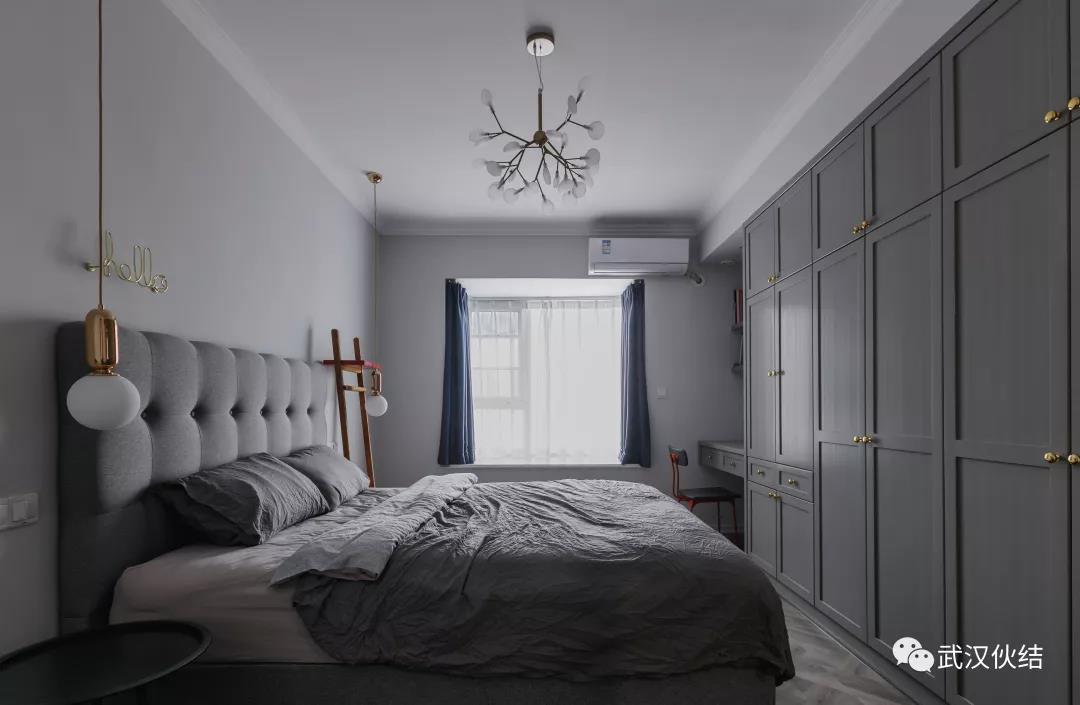 「恋·家」在灰色空间里找色块，是这个房子里最浪漫的益智游戏