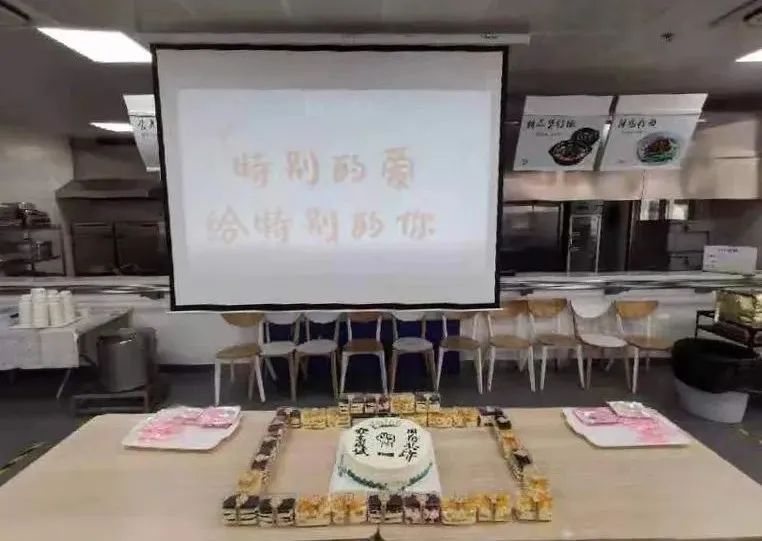 法雷奥车灯新员工,法雷奥车灯车间工作