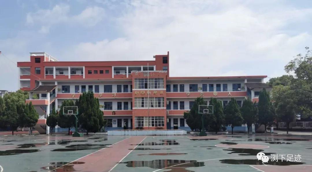 江西东方红小学,江西莲花小学