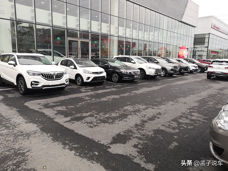 买车是去汽贸店还是到4S店？内行人一席话，终于明白了