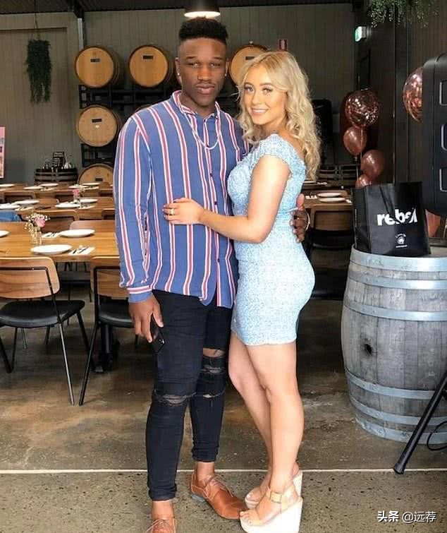 18岁澳洲女孩找黑人做男友！被无良网站公示供人羞辱