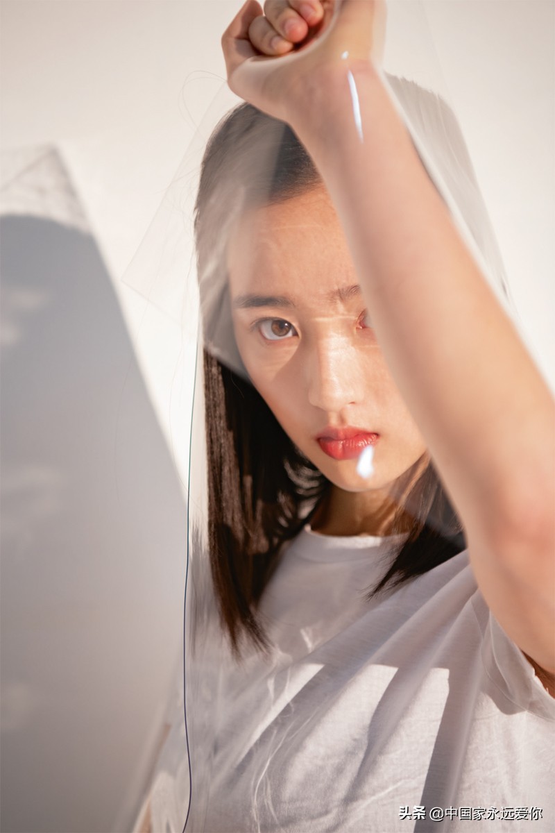 邓恩熙一坨棉花糖,邓恩熙吃水果硬糖