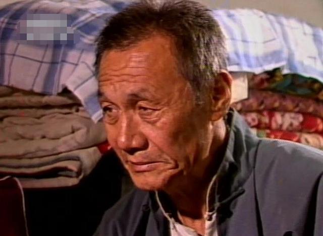 篱笆女人和狗不能这样活片尾曲,铜锁和狗剩媳妇在玉米地里说话