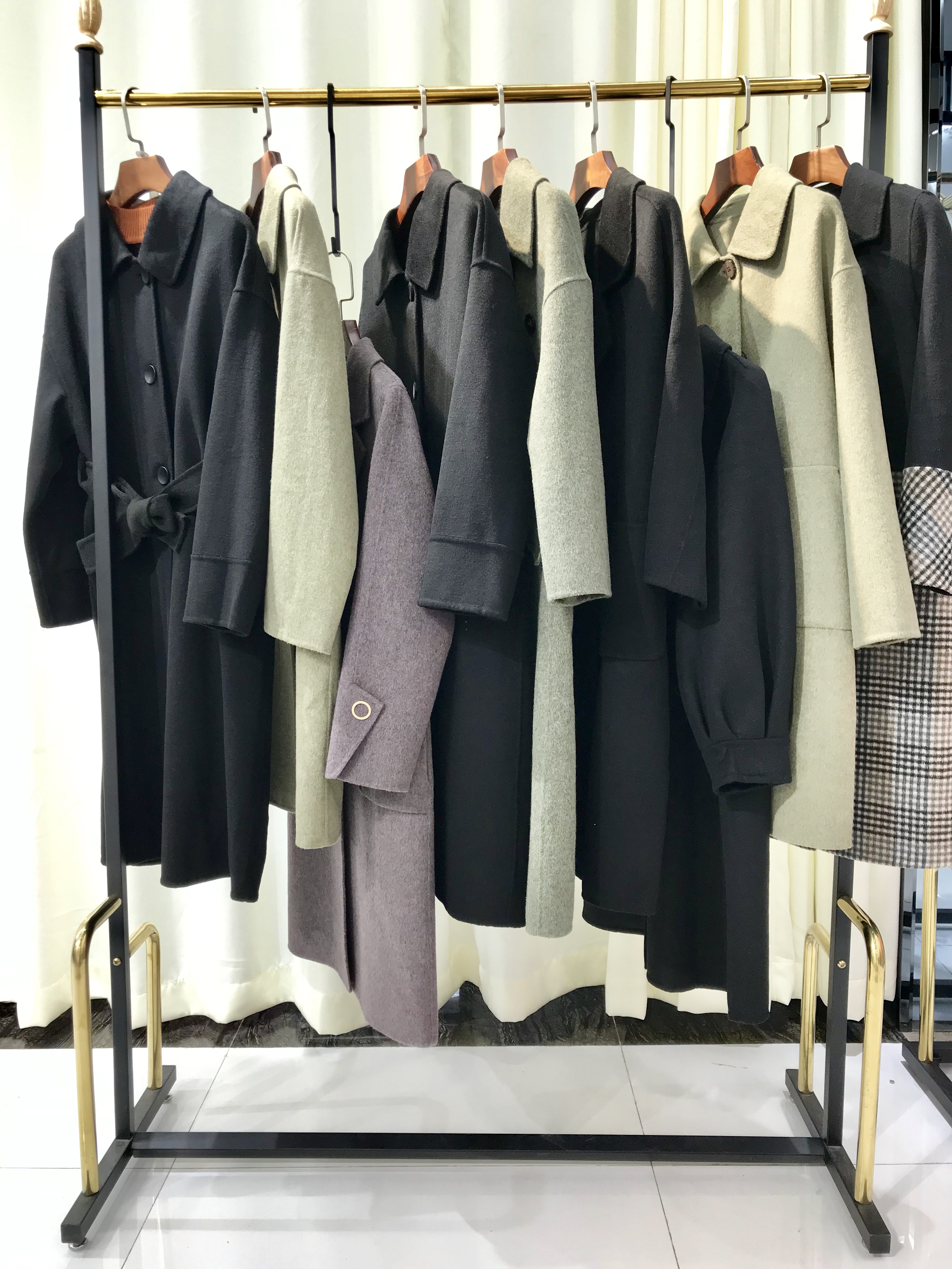 新款双面羊绒大衣品牌尾货灰色,羊绒大衣品牌女装尾货批发