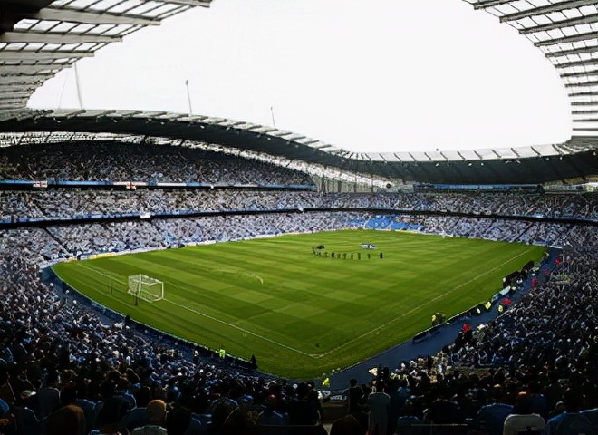 2022-2023欧冠杯小组赛出线规则,首回合欧冠4强战况如何