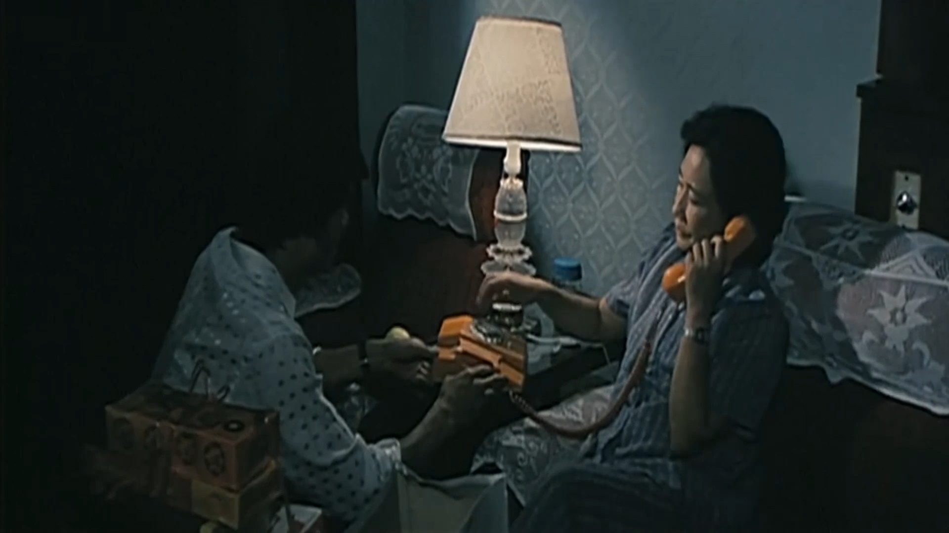 后方撤退前方战士牺牲,前方将士浴血奋战后方拆台